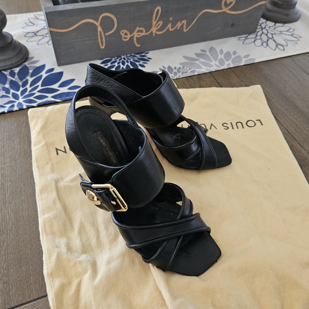 Louis Vuitton Black Heel